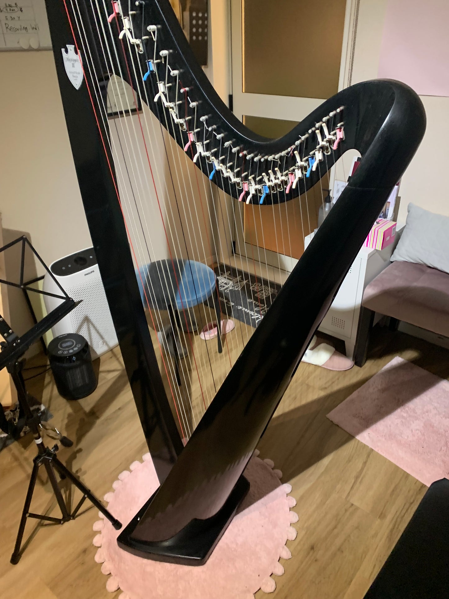 Pre-Loved Lyon & Healy TROUBADOUR 3, 36st Lever Harp image 9
