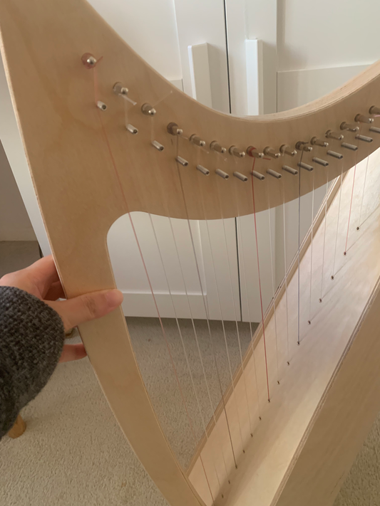 Derwent harp 16st image 1