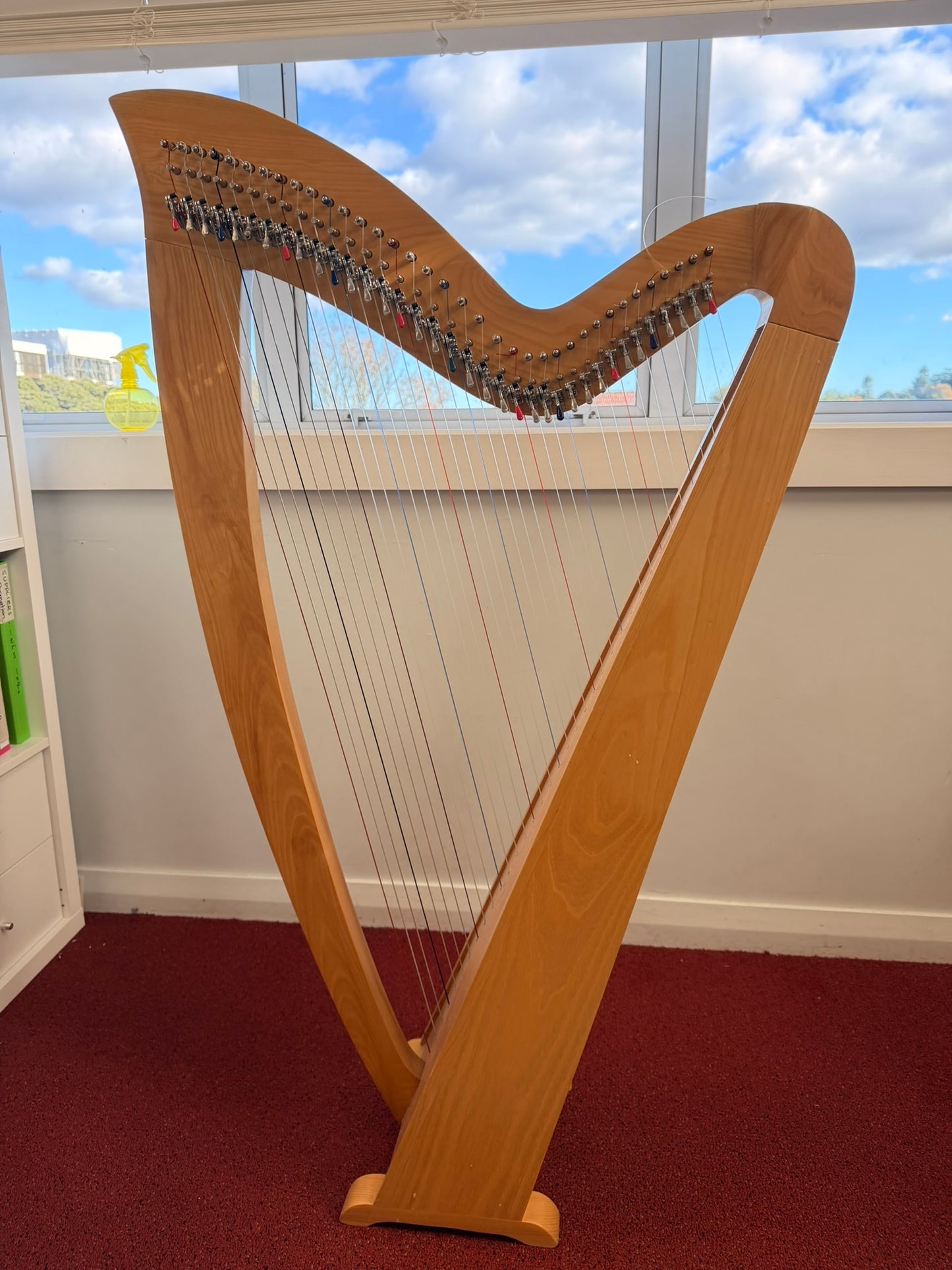 [sample sale] 36st lever harp natural wood