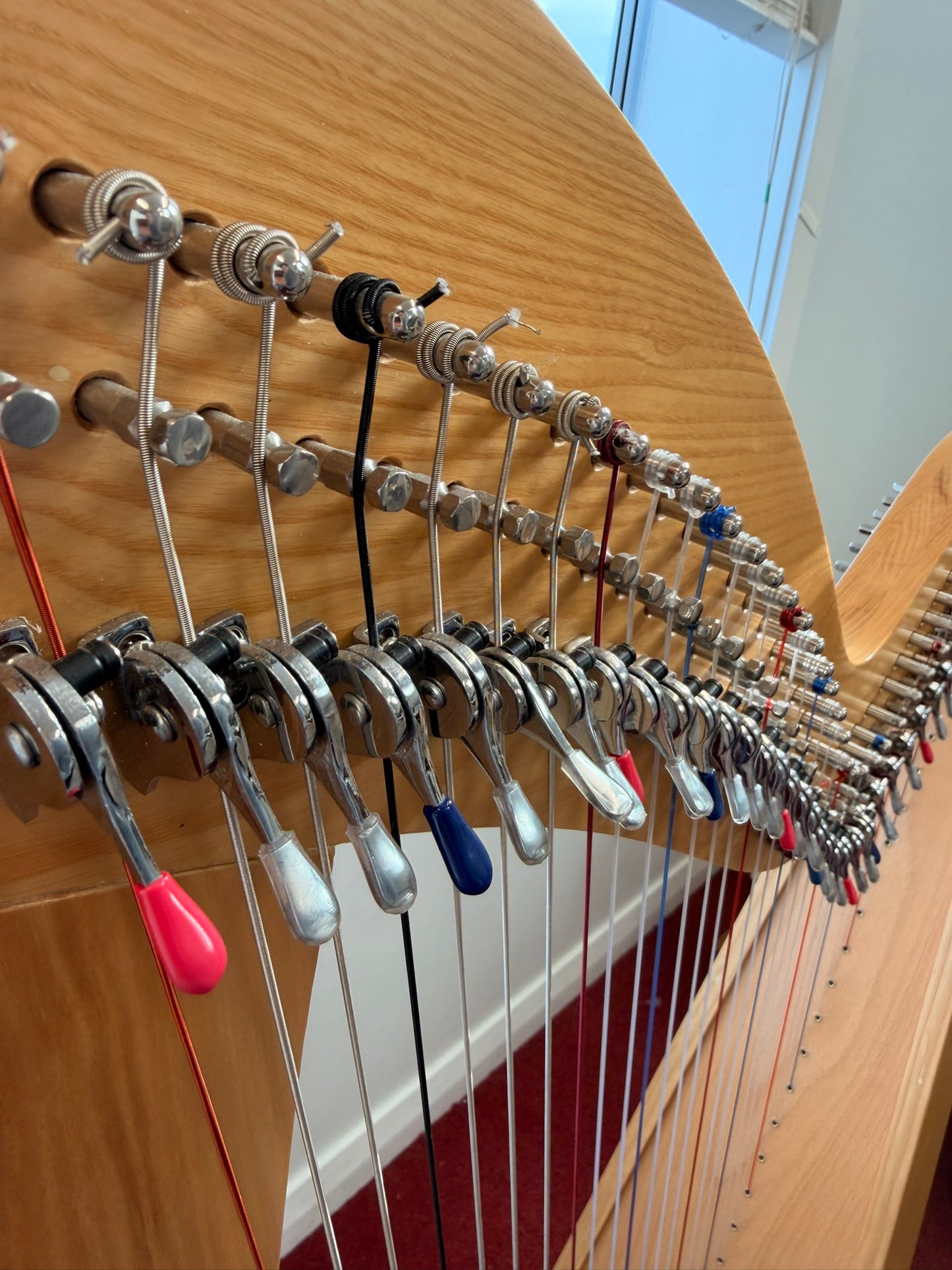 [sample sale] 36st lever harp natural wood