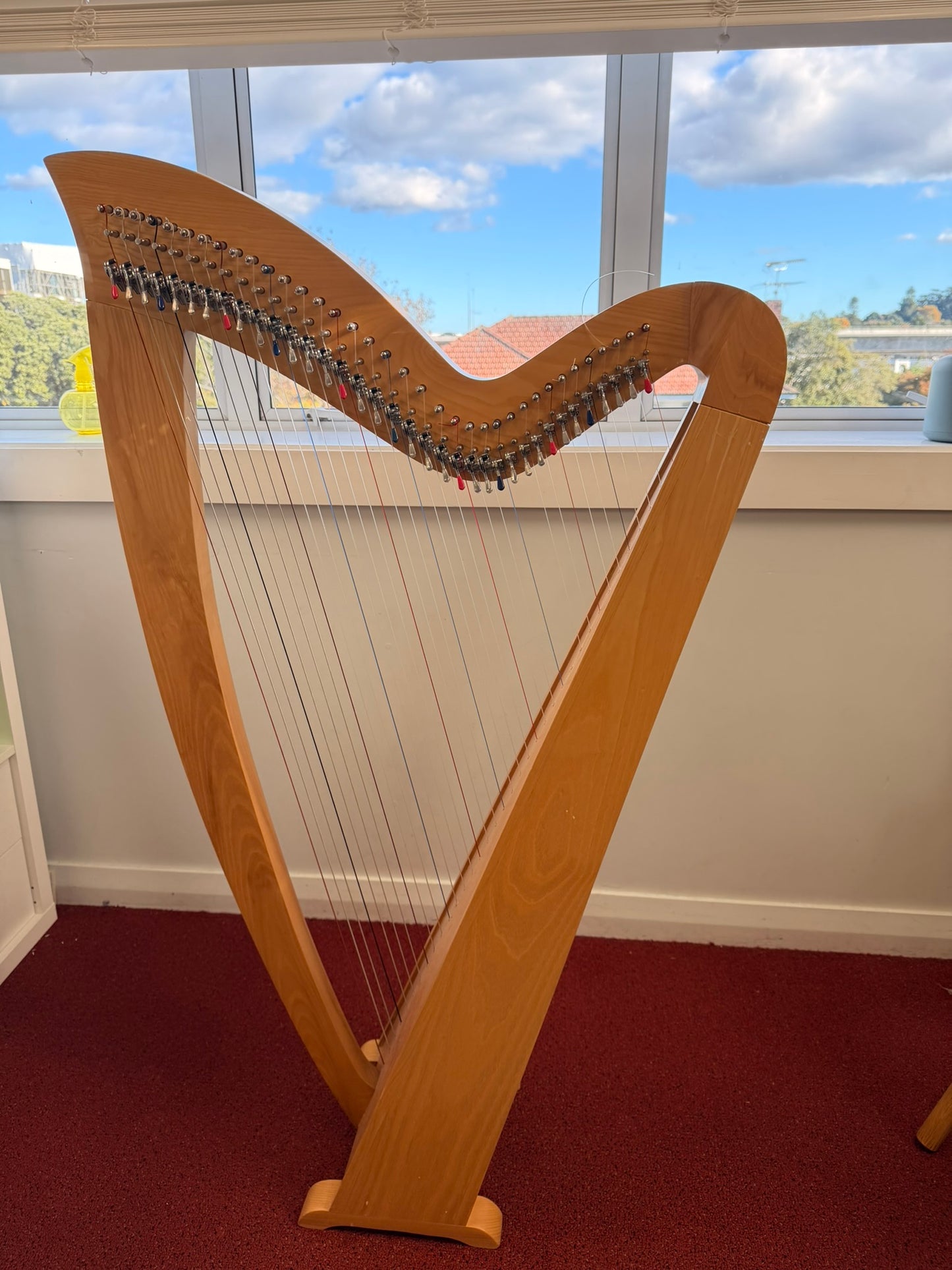 [sample sale] 36st lever harp natural wood