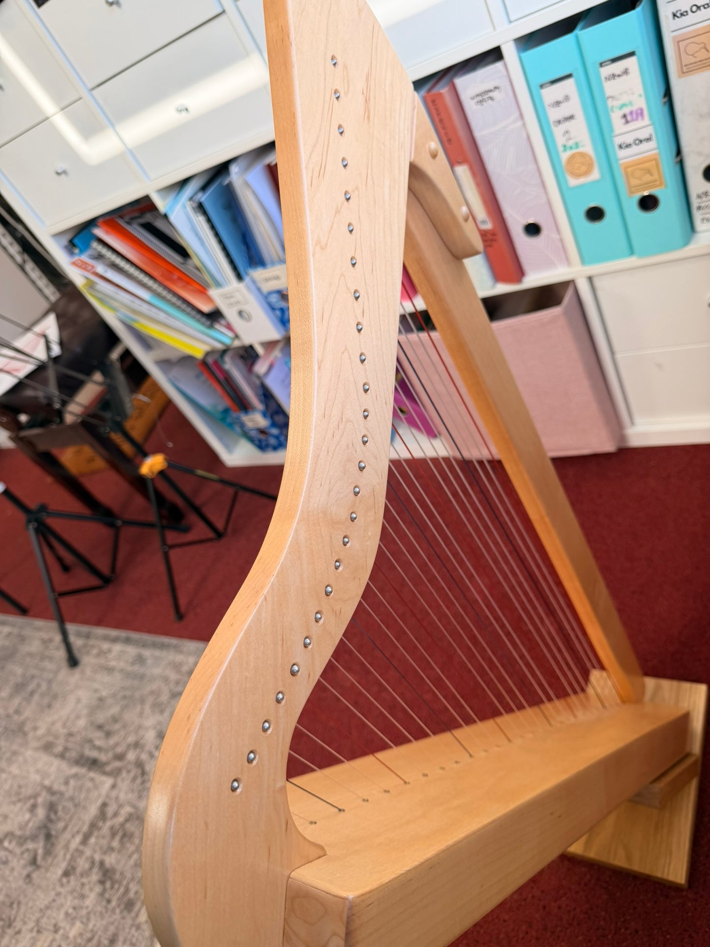 [pre-loved] 2021 harpsicle-harp 26st natural maple harp