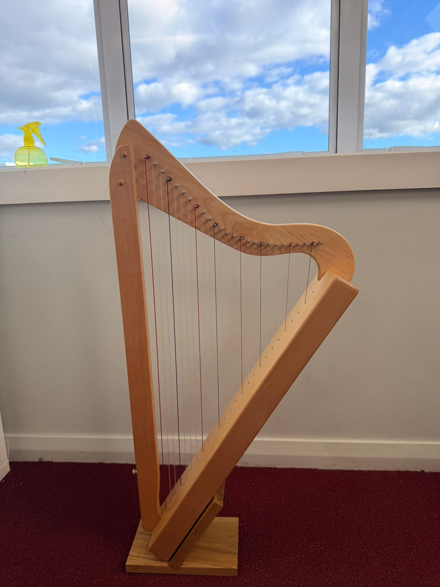 [pre-loved] 2021 harpsicle-harp 26st natural maple harp