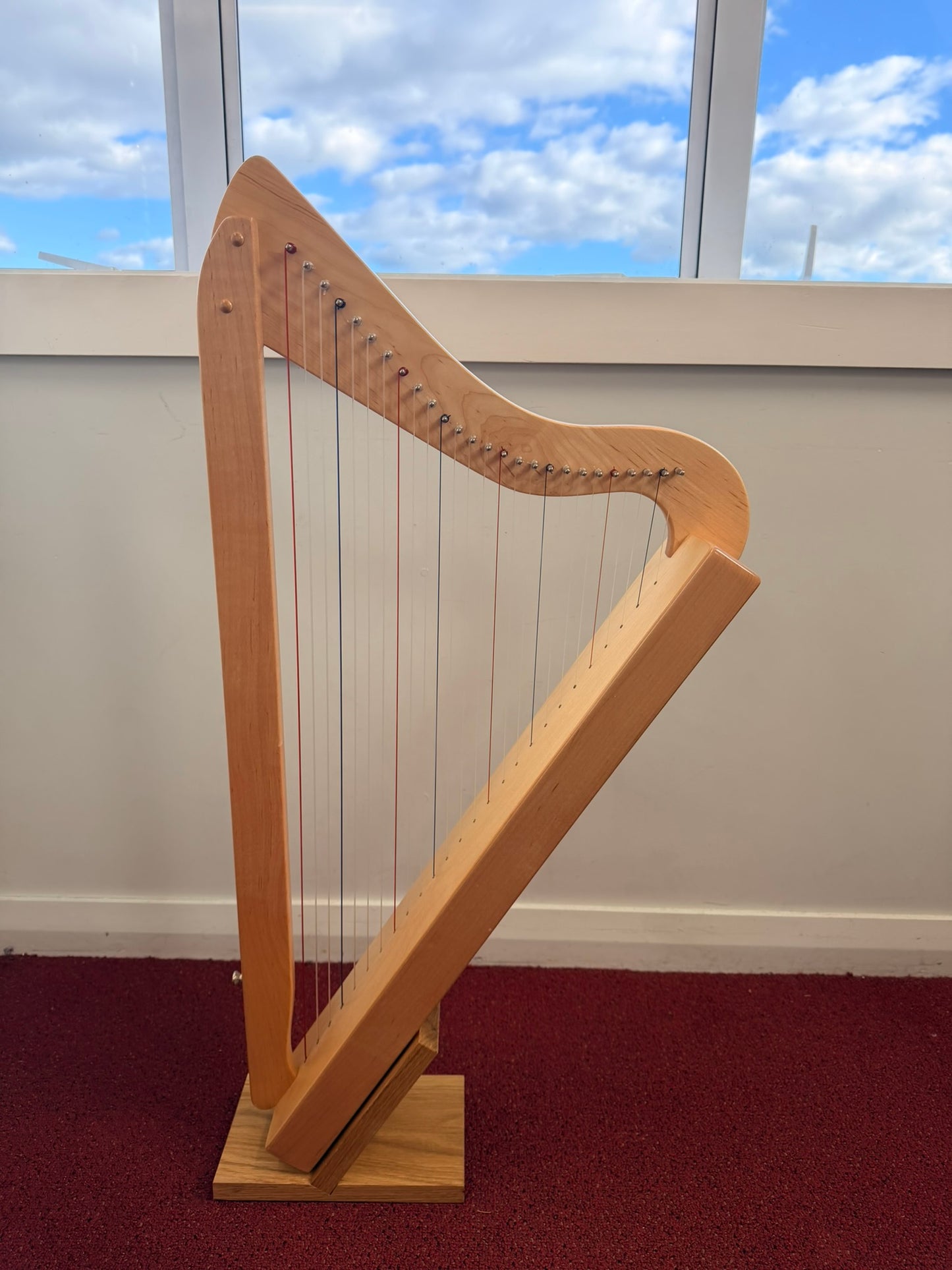 [pre-loved] 2021 harpsicle-harp 26st natural maple harp