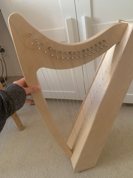 Derwent harp 16st image 0